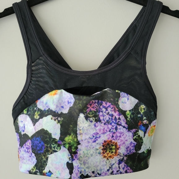 NIKE | Sports Bra - Picture 2 of 4